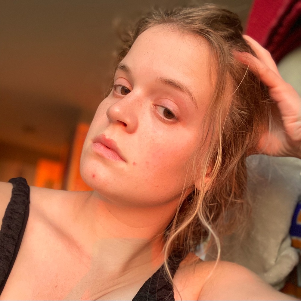 MEET YOUR POSHER | molly | make any offer 🤍